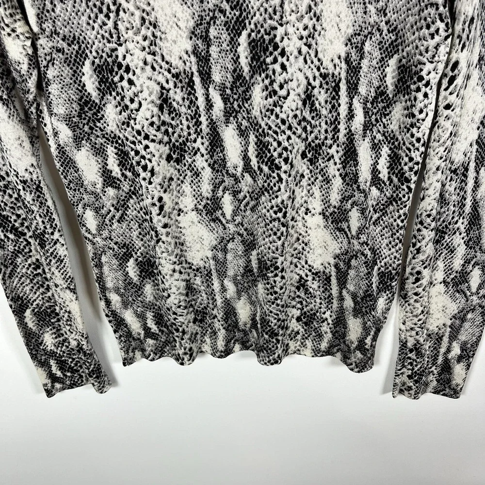 Equipment Silk Cashmere Snake Print Sweater Women's Size XS Luxury Designer‎